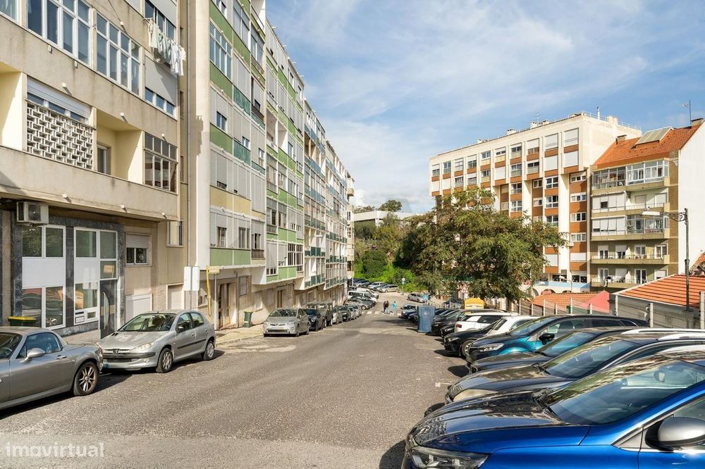 Apartamento T2 na Ajuda