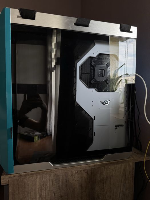 ASUS ROG White Edition Custom Black & Turquoise