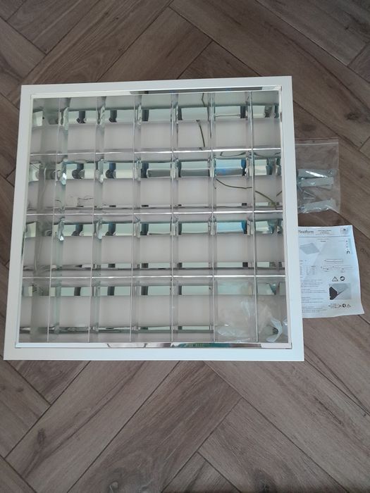 Lampa oprawa sufitowa 4x18w