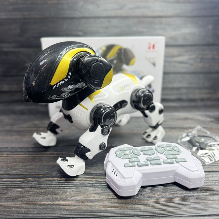 Розумний собака-робот з пультом управління та голосовими командами