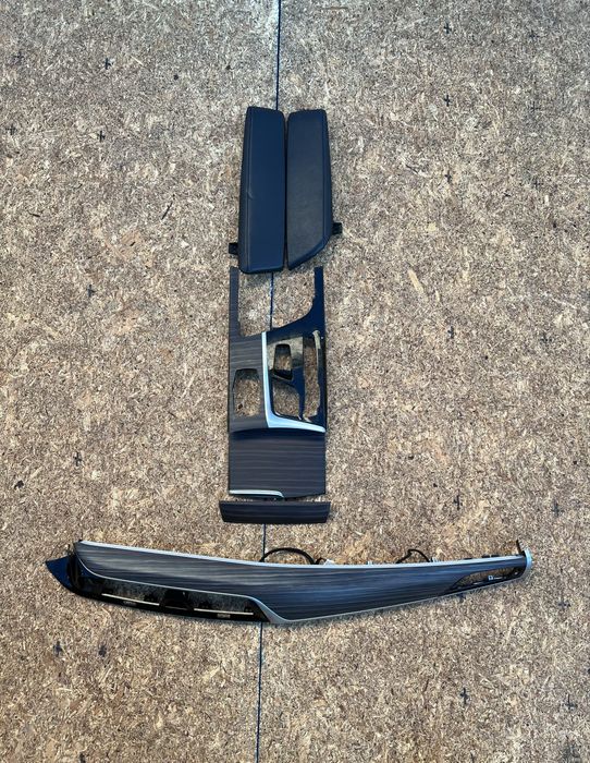 Салон BMW G30 530i