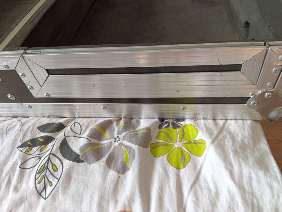 Case aluminiowy 2xCdjPioneer2000 djmPioneer700,800,900