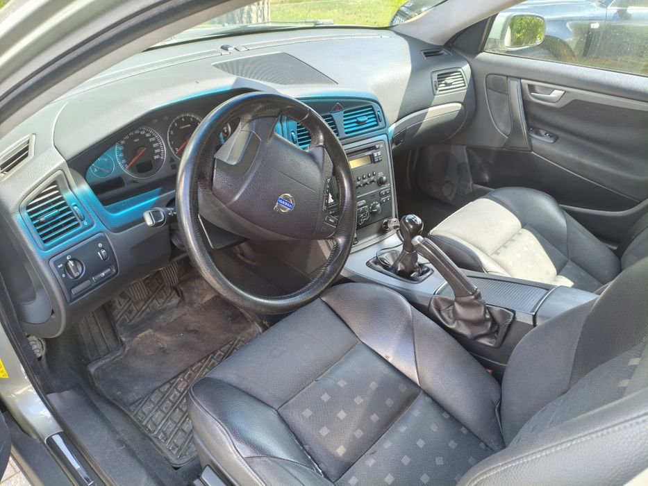 Volvo v 70 2,4 benzyna kombi
