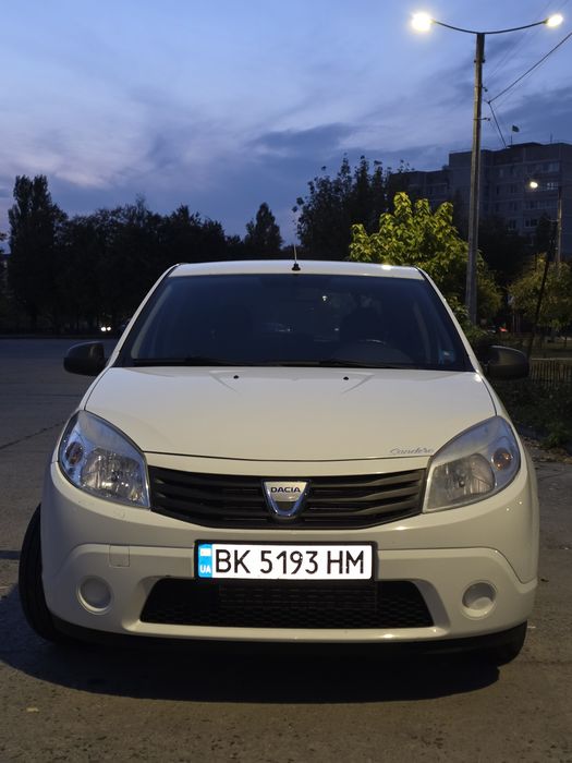 продам авто Dacia Sandero