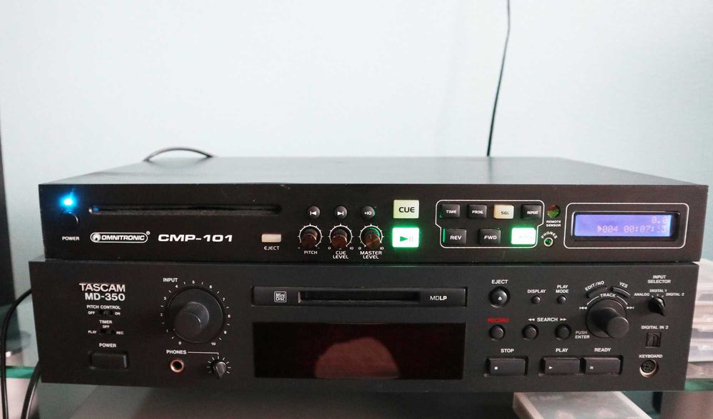 CD проигрыватель Gemini CDMP-1500 mp3 плеер USB и Omnitronic CMP-101