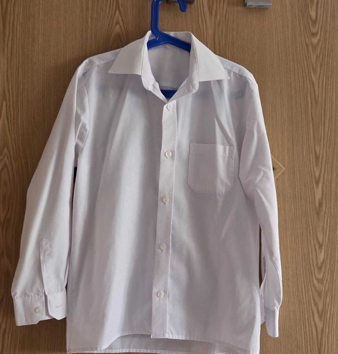 Białe chłopięce koszulę 10 lat 130 cm