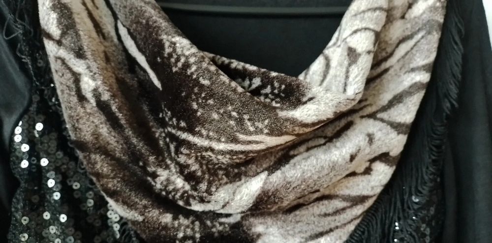 Nowa bluzka damska długi rękaw rozm S