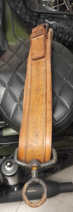 Coleira para equídeos