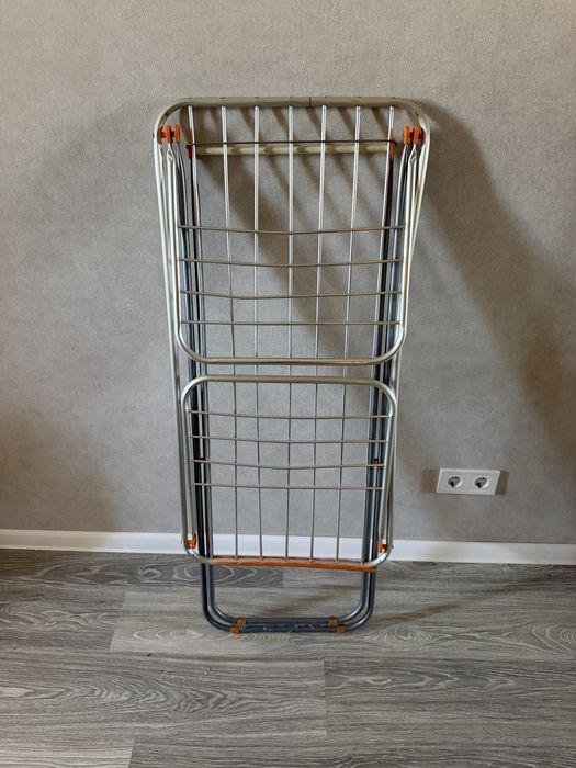 Продам сушилку для белья