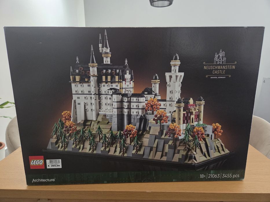 LEGO Architecture 21063 Neuschwanstein Castle