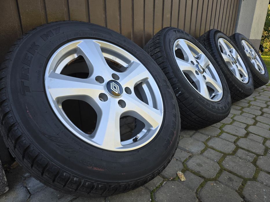 Felgi z oponami 205/65R16C Renault Trafic II 5x118 Opel Vivaro Nissan Primastar