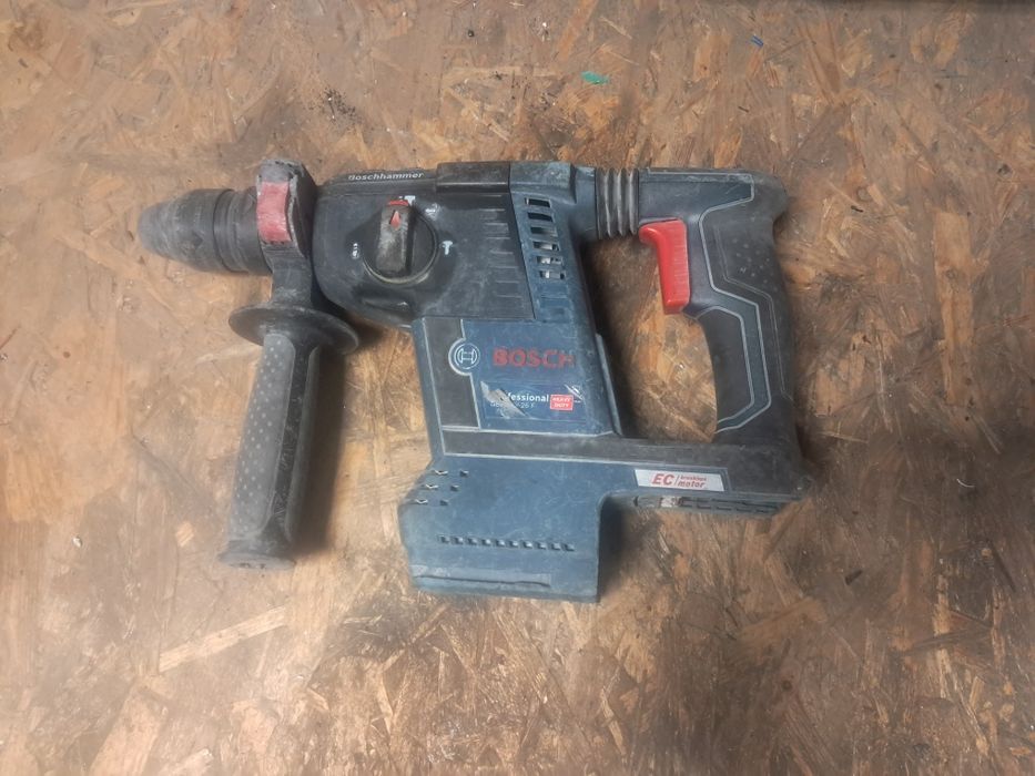 Mlotowiertarka bosch 18v 26F