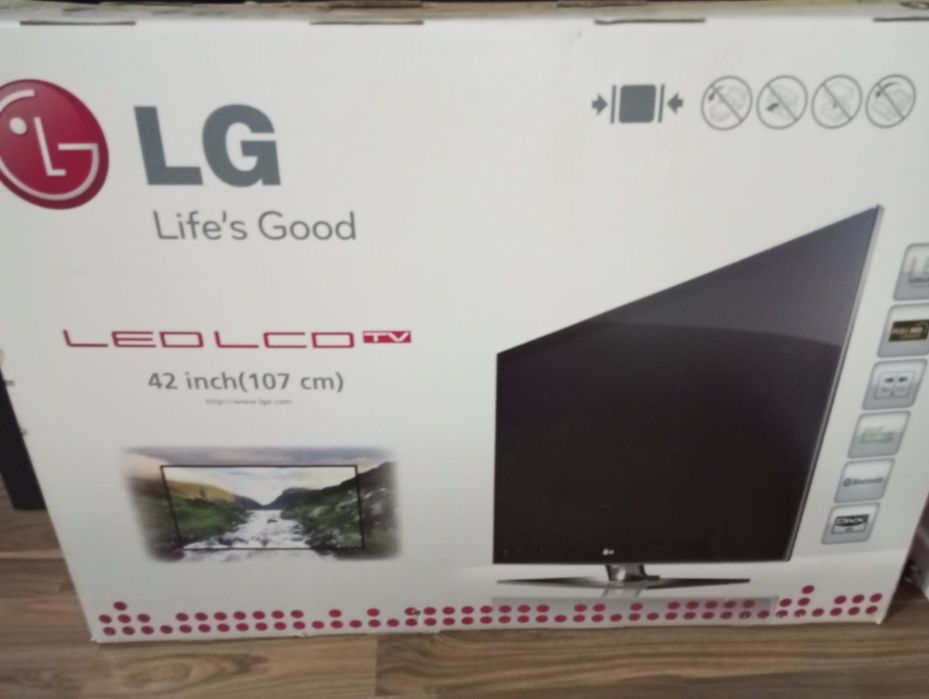 TV LG LED LCD 107 cm (Avariada)