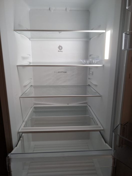 Frigorífico Combinado Balay de encastre 3KIF711S 209L