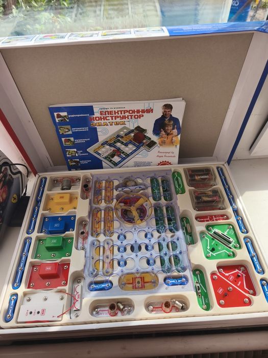 Конструктор знаток