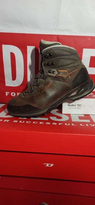 Женские,мужские кожаные кроссовки LOWA Германия ориг.р,38-39-39,5-40