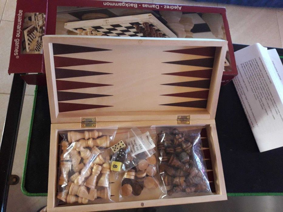 (NOVO) Jogo de xadrez - Aquamarine Games