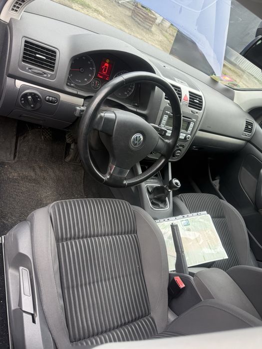 Volkswagen Golf 1.8tsi super stan