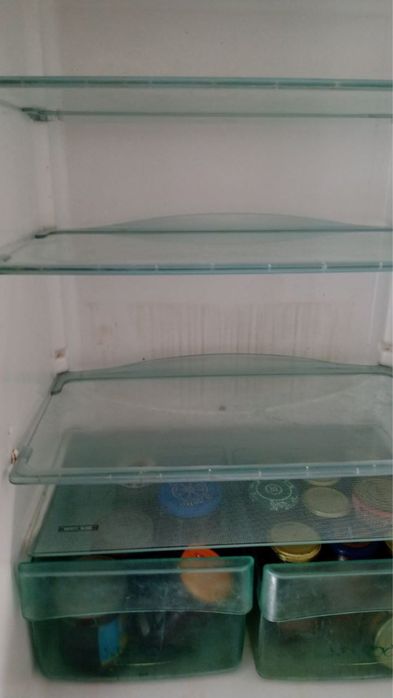 Холодильник 3 шухляди