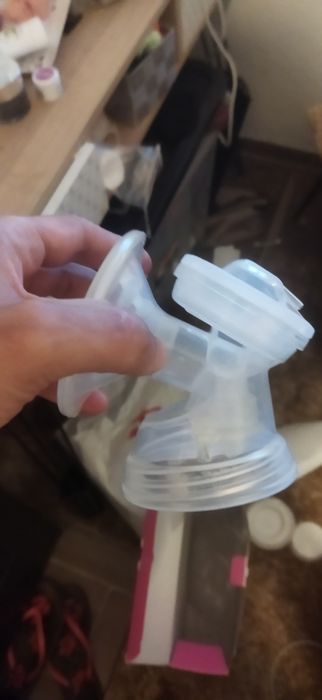 bomba de tirar leite elétrica quase nova