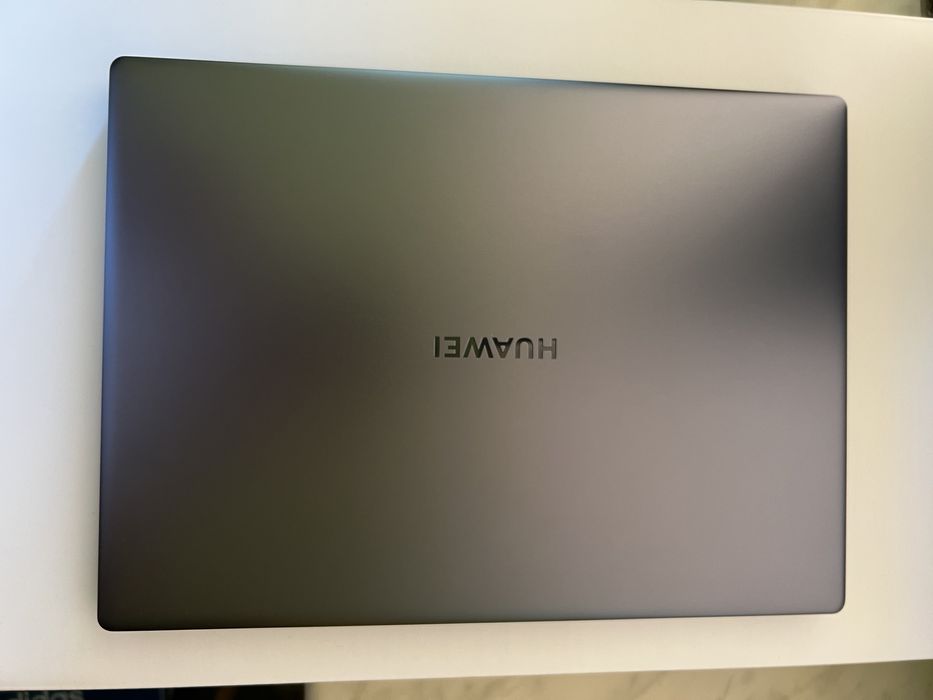 Laptop Huawei jak nowy