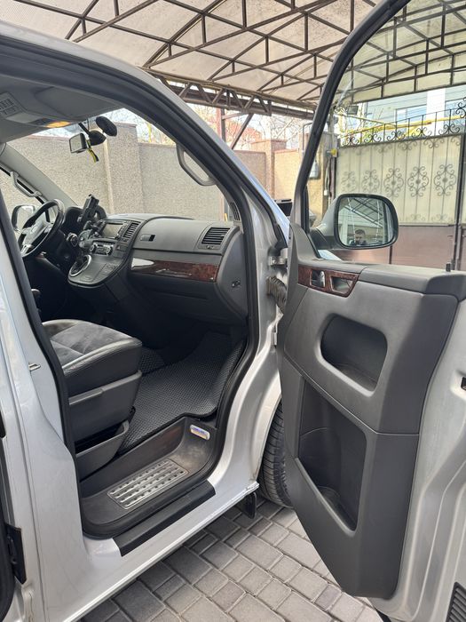 Volkswagen Multivan 2015