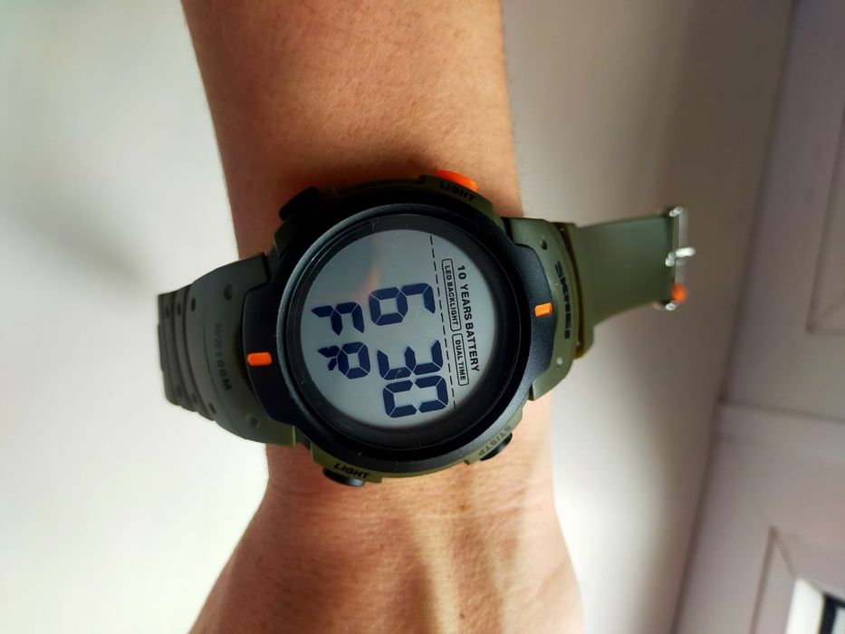 Водонепроницаемые часы SKMEI 1560, тактичний водонепроникний годинник