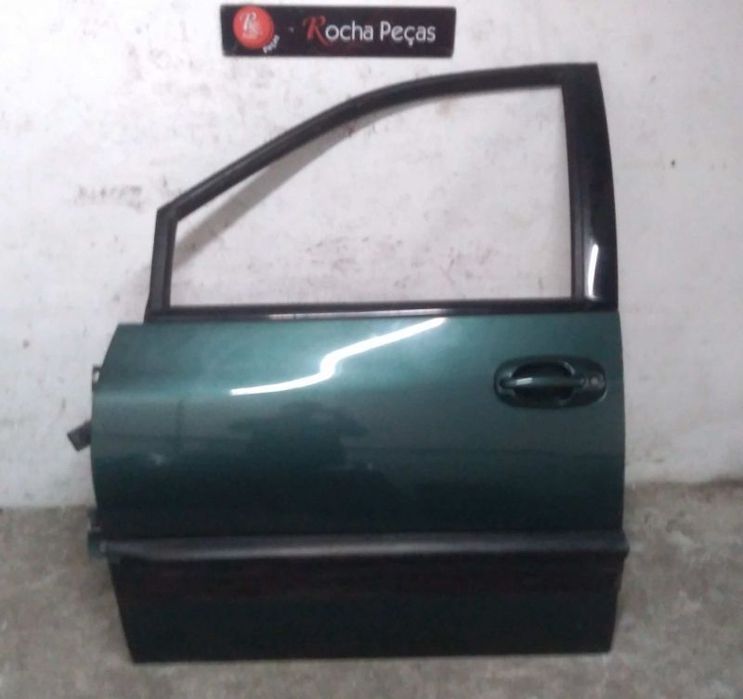 Porta Frente Esq Chrysler Voyager / Grand Voyager Iii (Gs)