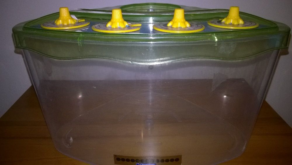 Aquário Clementoni para peixes água doce
