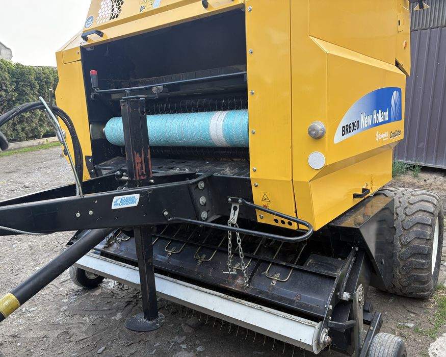Prasa rolująca New Holland BR6090