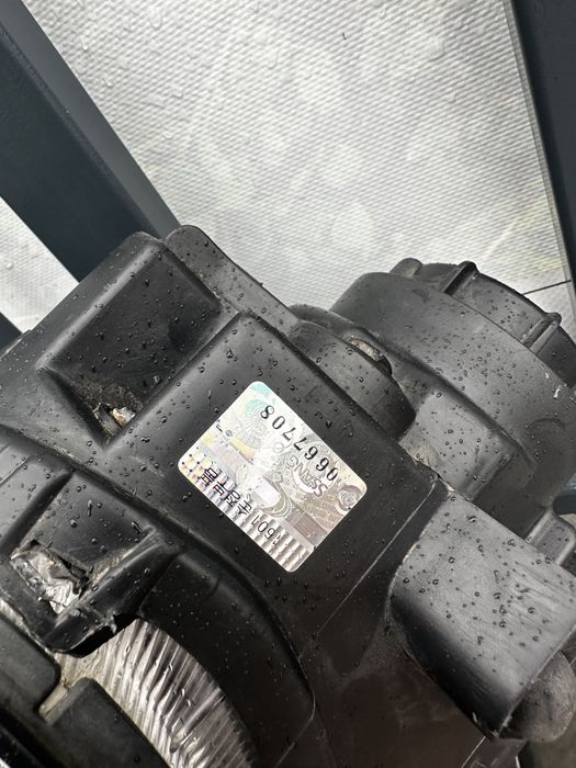 Фара фары левая правая SsangYong Rexton 2006-2012 оригинал