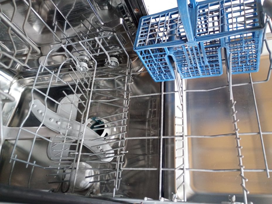 Zmywarka Indesit szer 45 cm