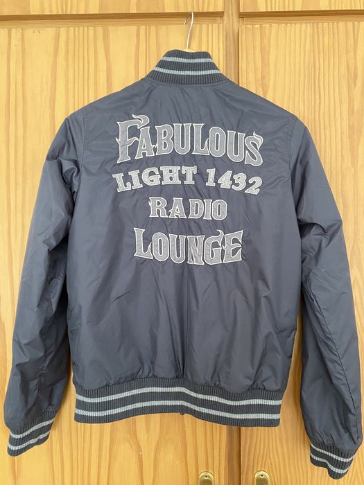 Casaco de Benetton praticamente novo