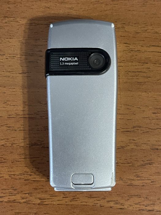 Мобільний телефон Nokia 6230i