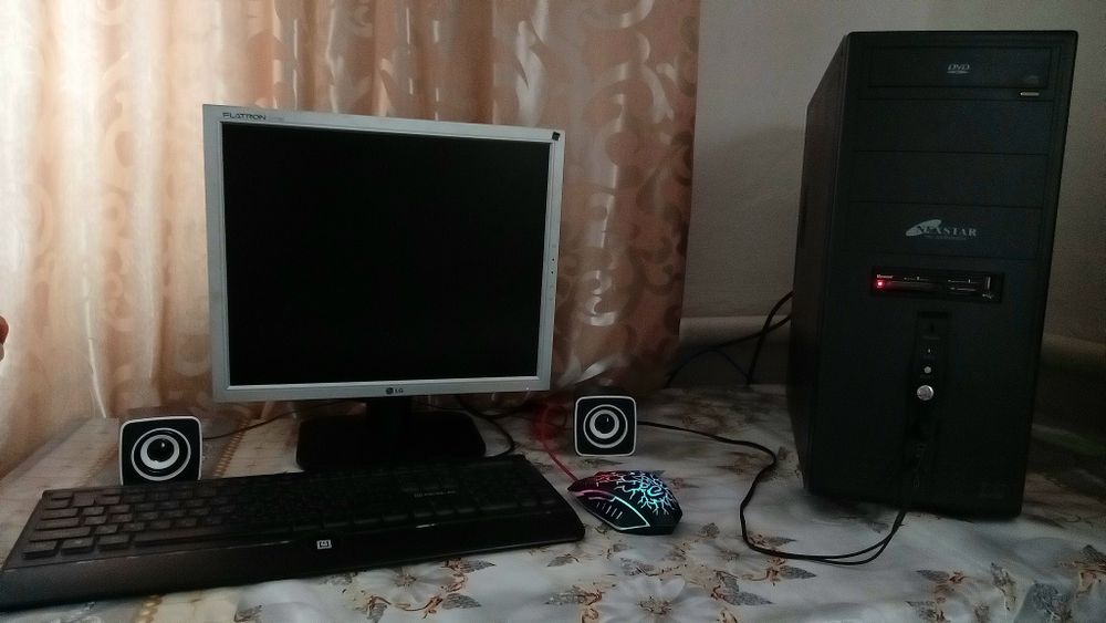 Комп'ютер все в комплекті