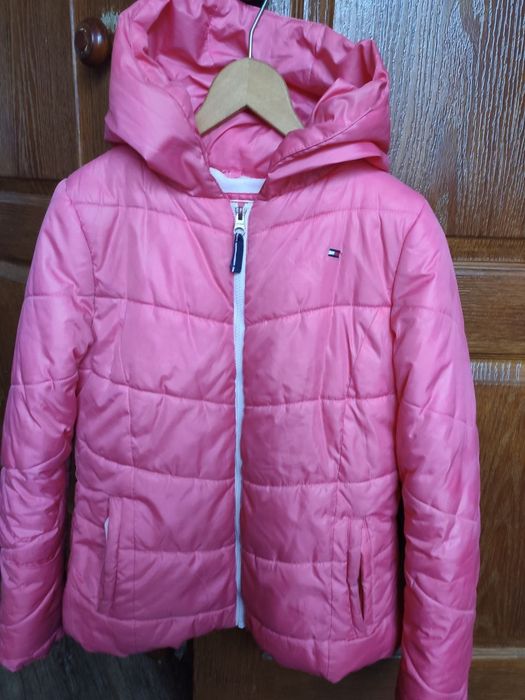 Продам женские куртки