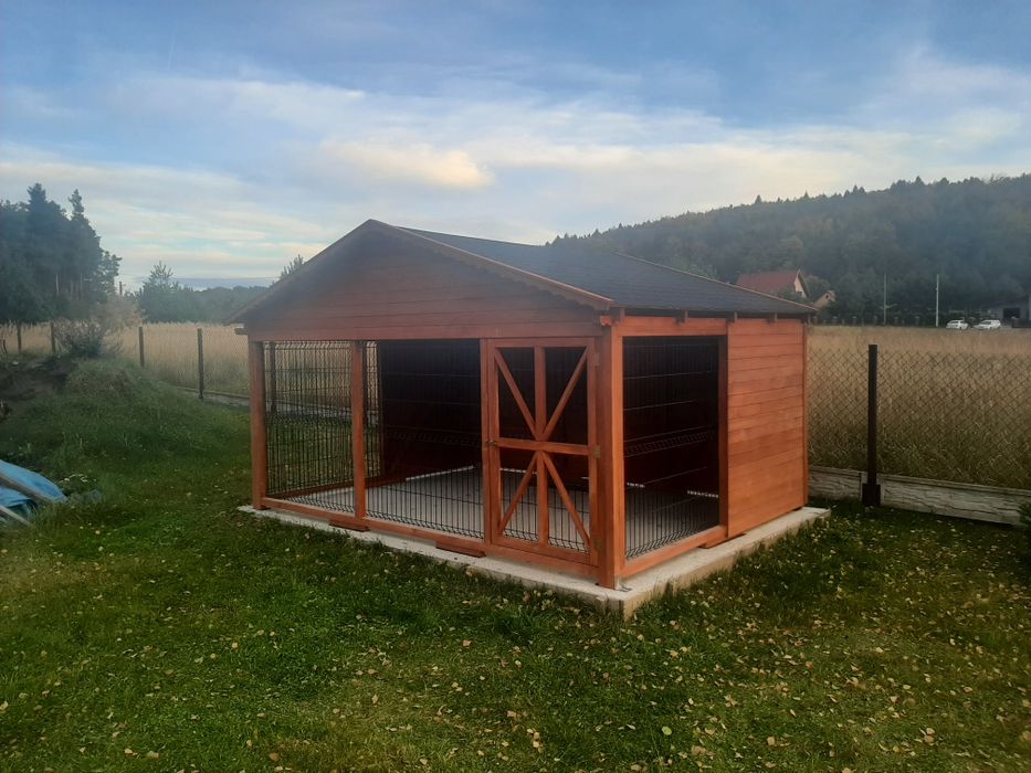 Kojec dla psa drewniany