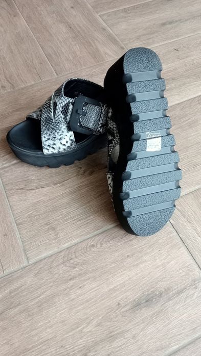Klapki K&M 41 nowe