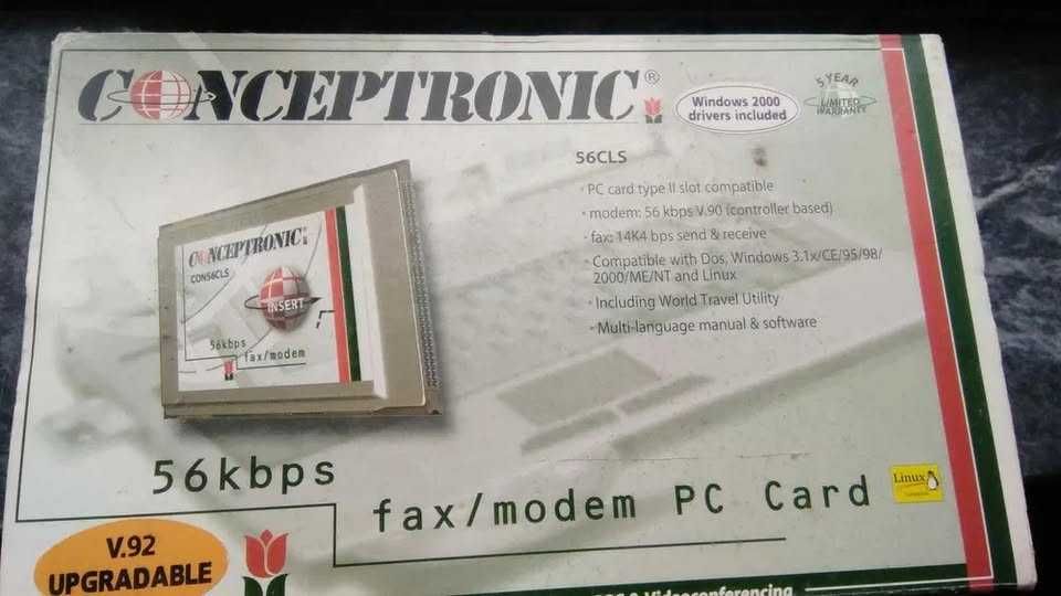 Diversos acessórios informáticos