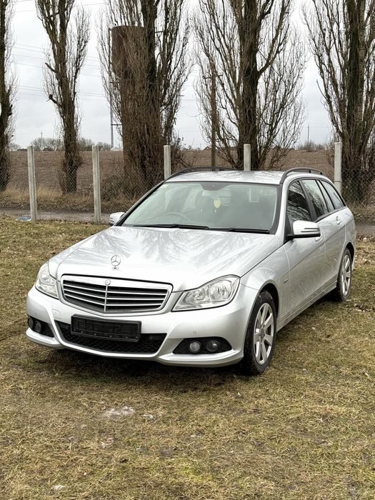 Лобове скло w204 w211 w212 w245 w166 w164 Авторозборка Мерседес Шрот