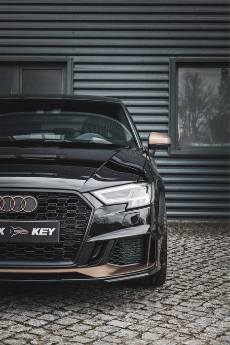 Audi a3 sportback s-line 2.0TDI 150cv “black and bronze” LOOK RS3