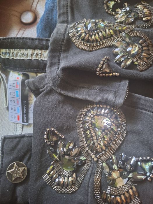 Calcas de ganga com aplicações