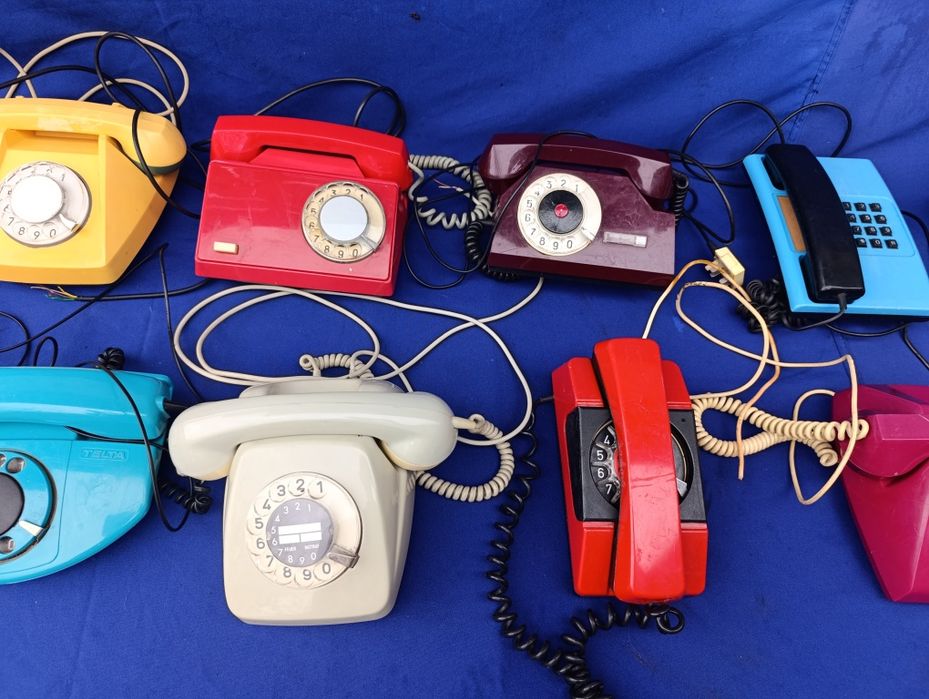 Стационарный телефон СССР с круглым диском советский стаціонарний