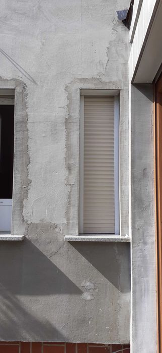 Sprzedam okno plastikowe z roletą zewnętrzną
