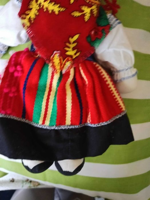 Boneca em trapo, vestida à Vianeza