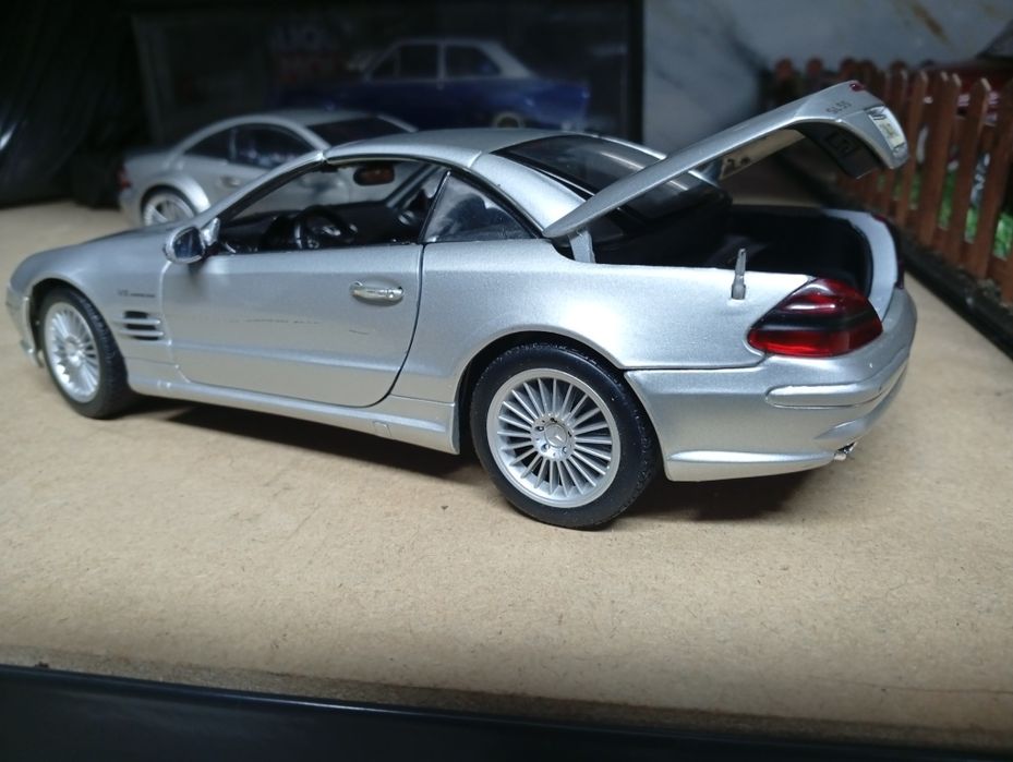 1/18 miniaturas Mercedes Benz