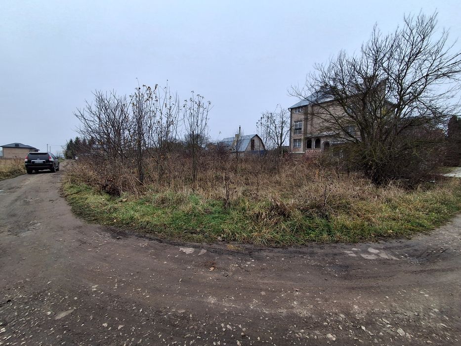 Ділянка під забудову с Петрики