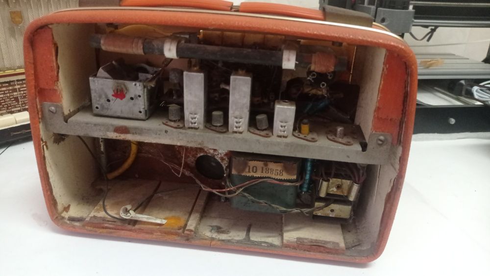 Rádio antigo anos 60