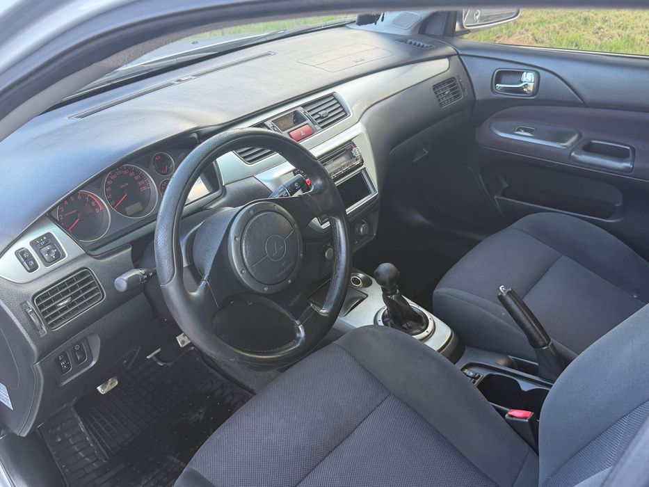Mitsubishi Lancer 9
