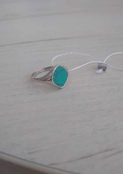 Срібна каблучка з натур. каменем, розмір 17